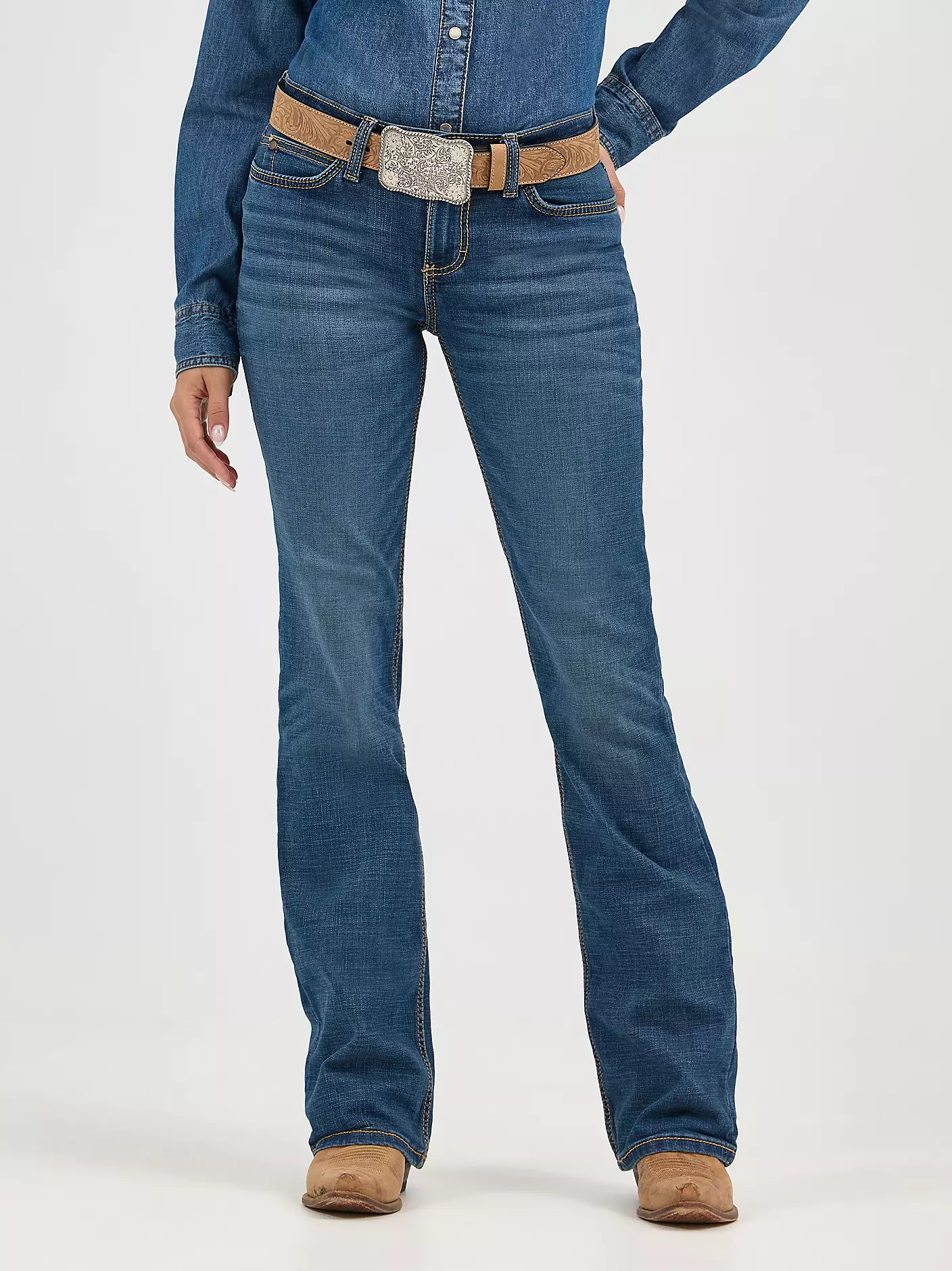 Women's Wrangler Retro® Mae Mid Rise Bootcut Jean MS Wash