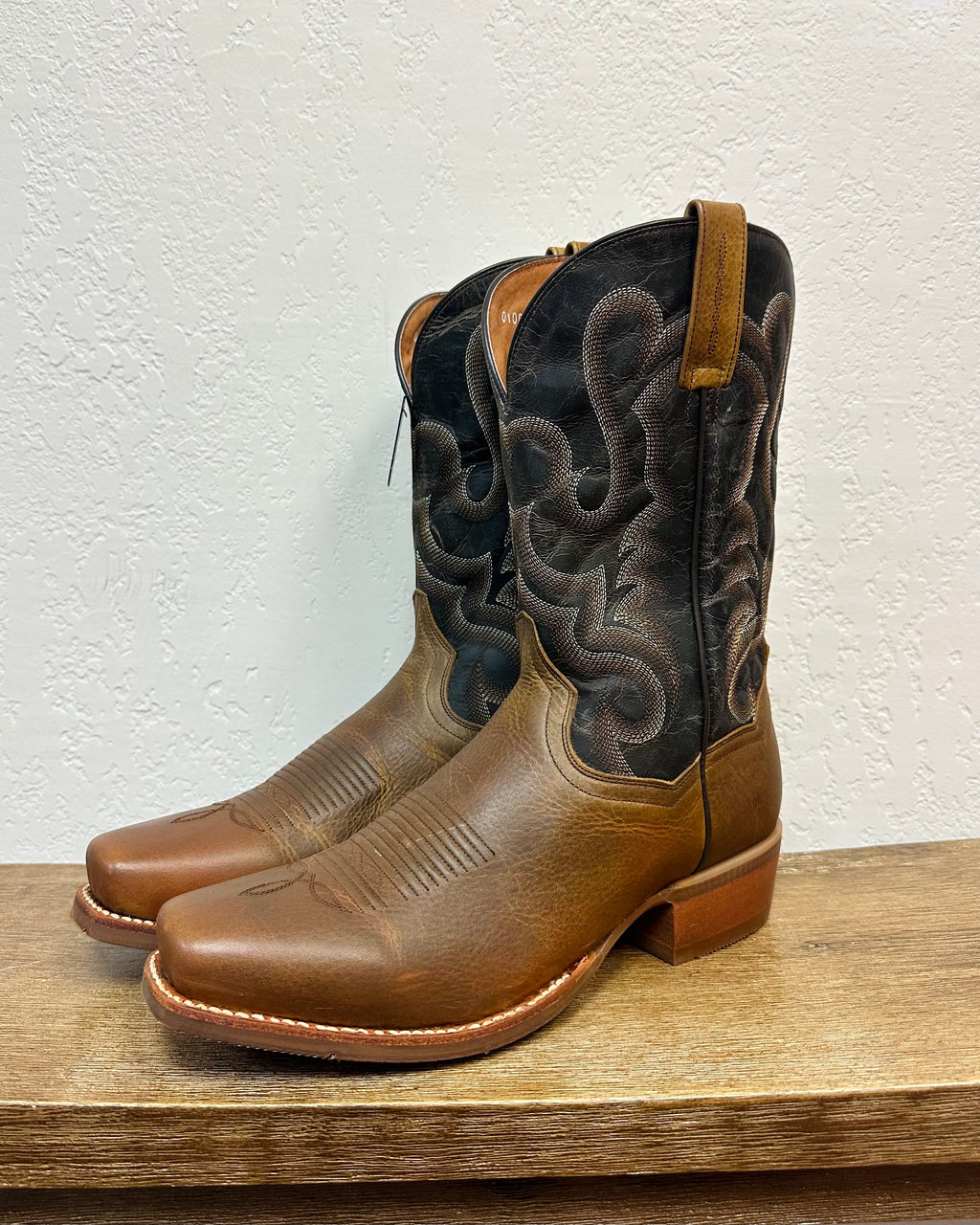 Dan Post Richland Saddle Brown Leather Boots