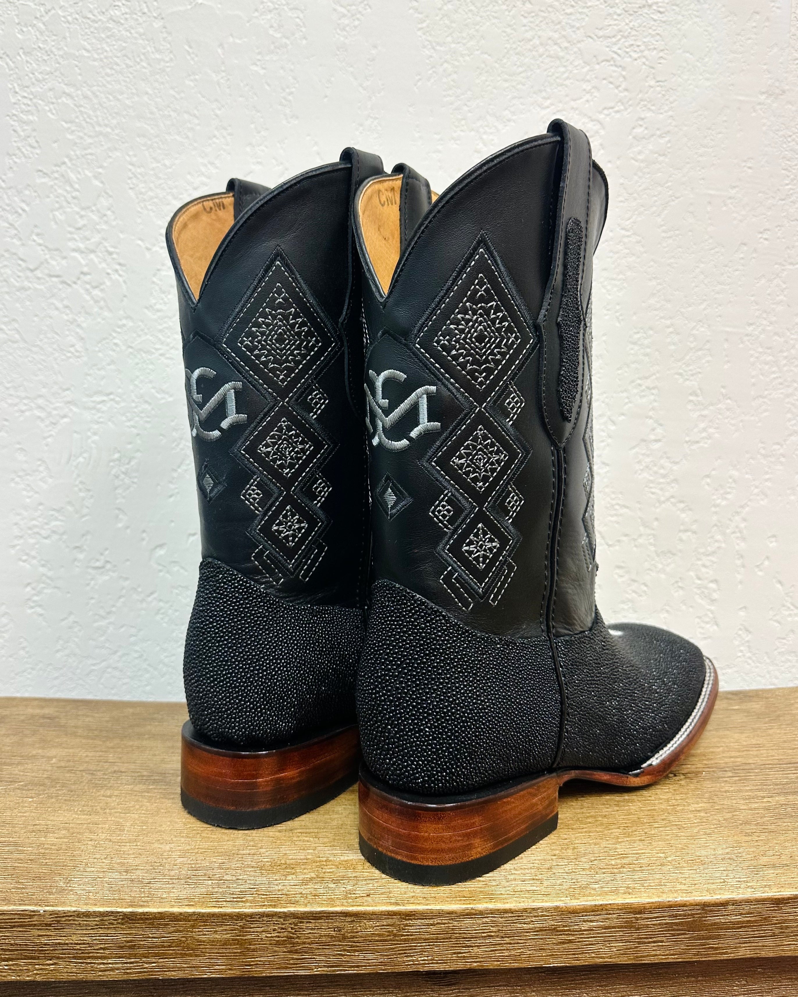 El Malcreado Black Manta Ray Boots