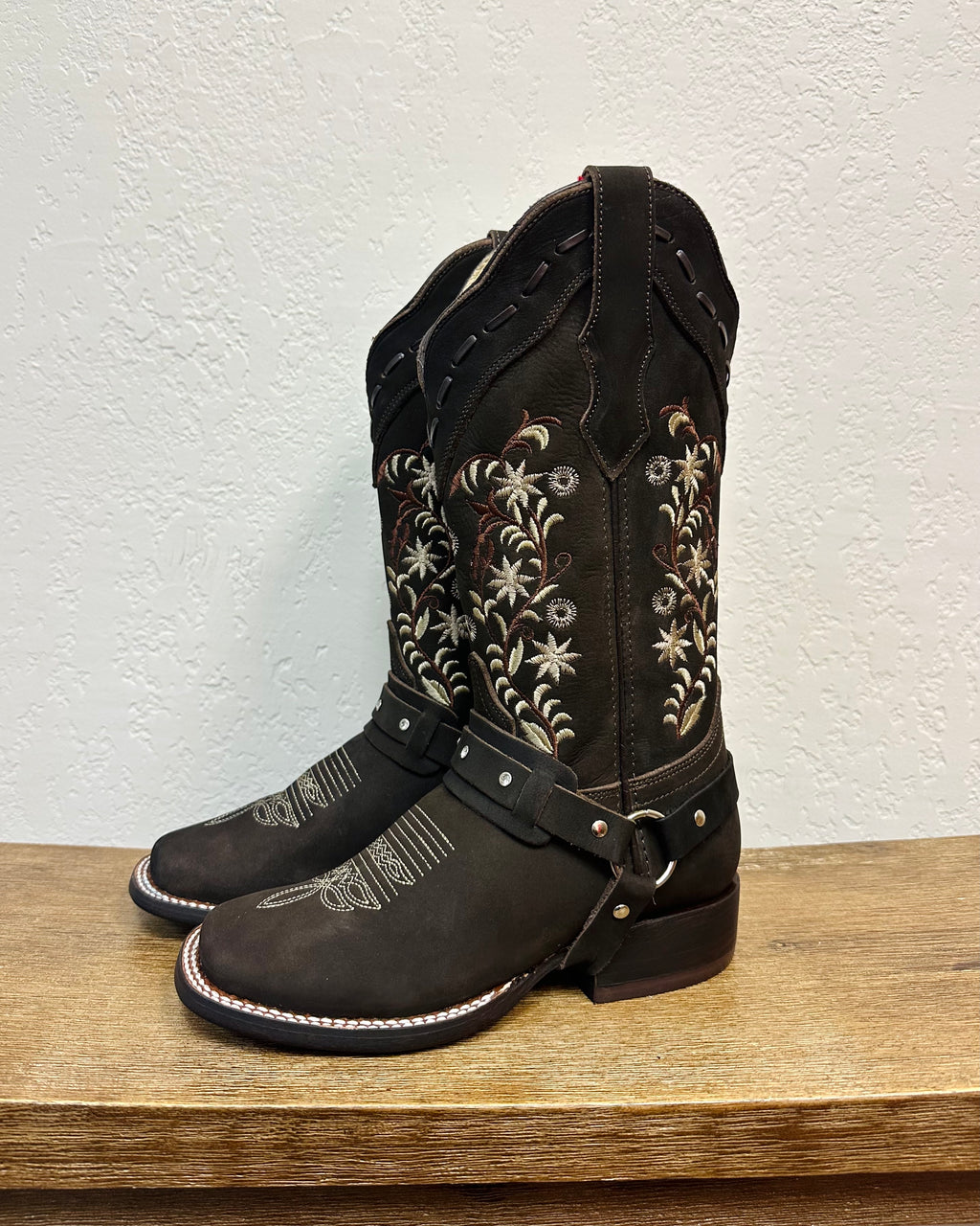 El Malcreado Cocoa Embroidered Harness Boots