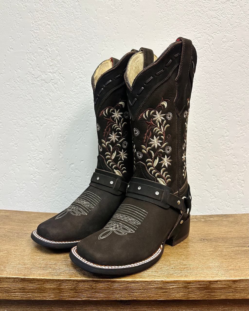 El Malcreado Cocoa Embroidered Harness Boots