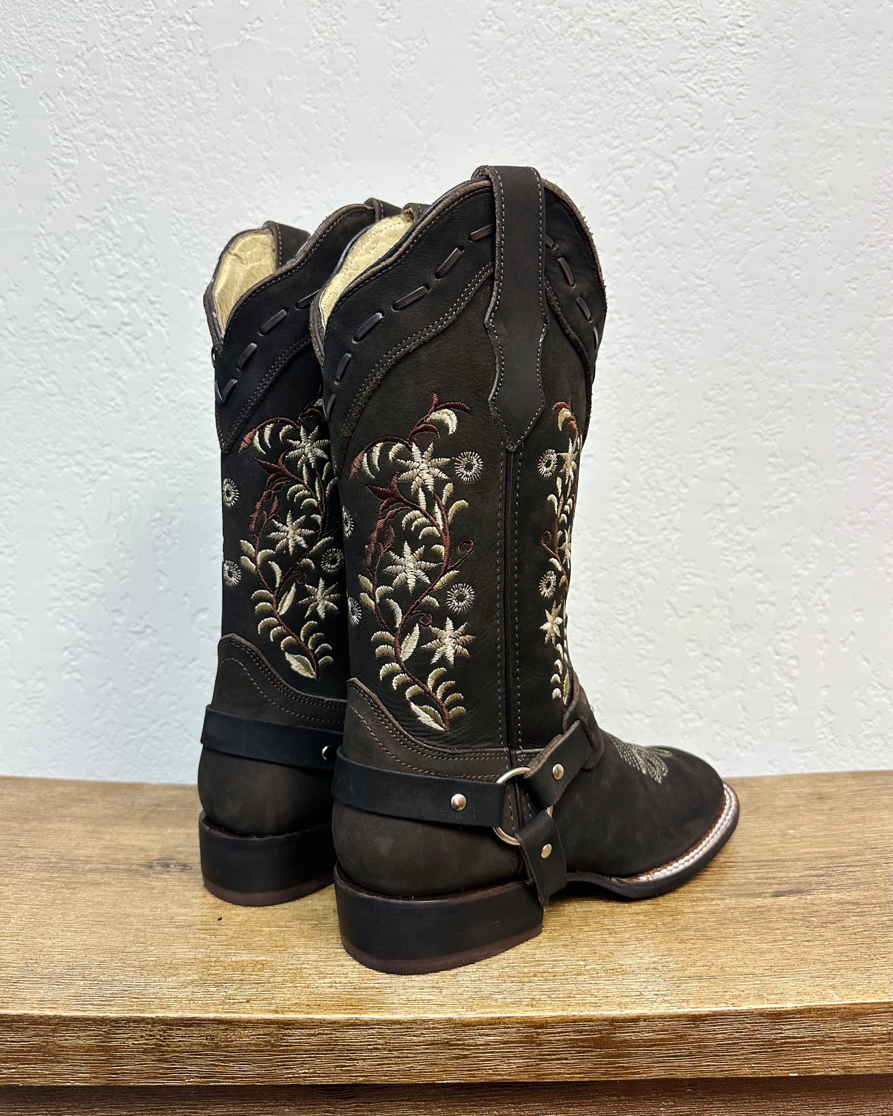 El Malcreado Cocoa Embroidered Harness Boots