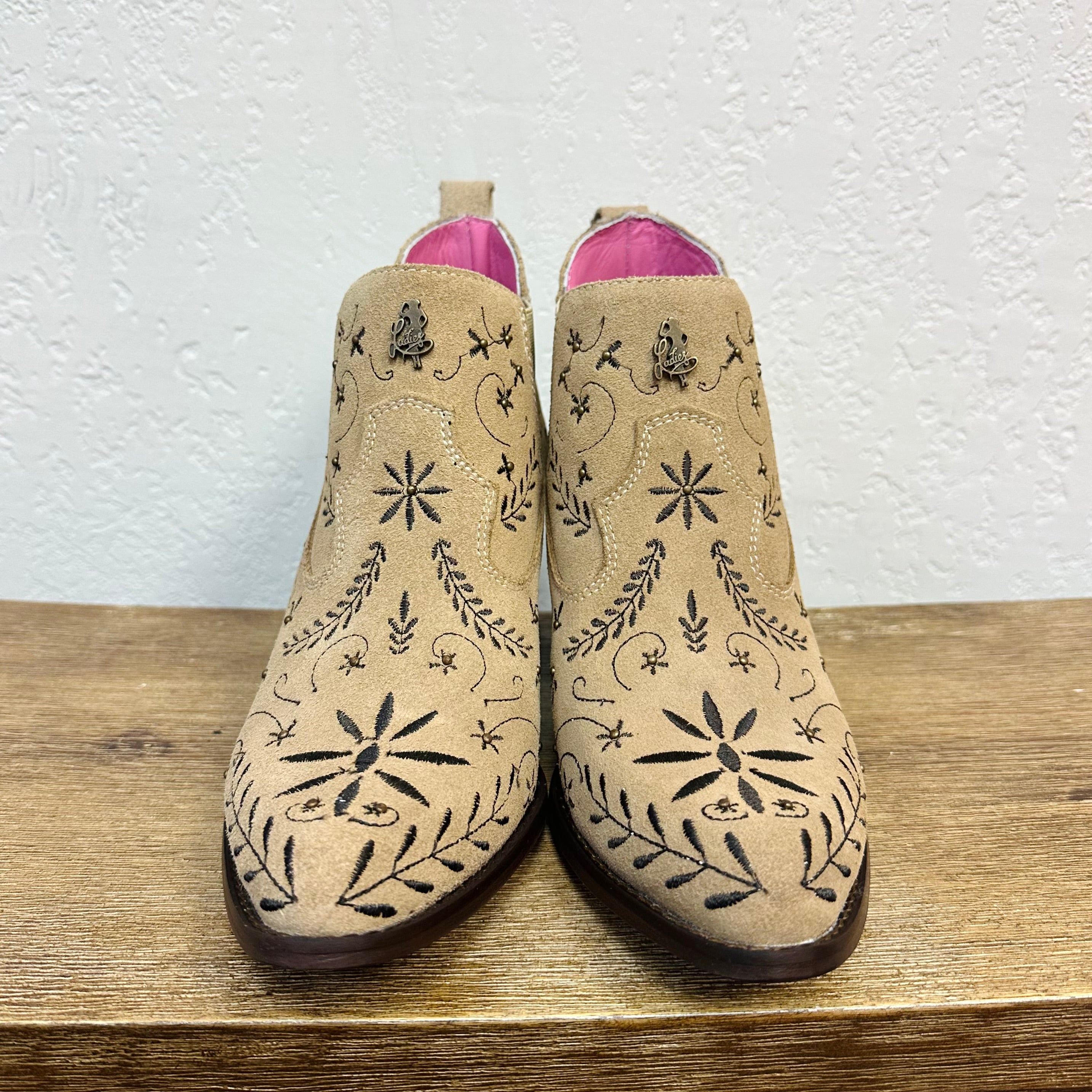 El Malcreado Tan Embroidered Ankle Boots