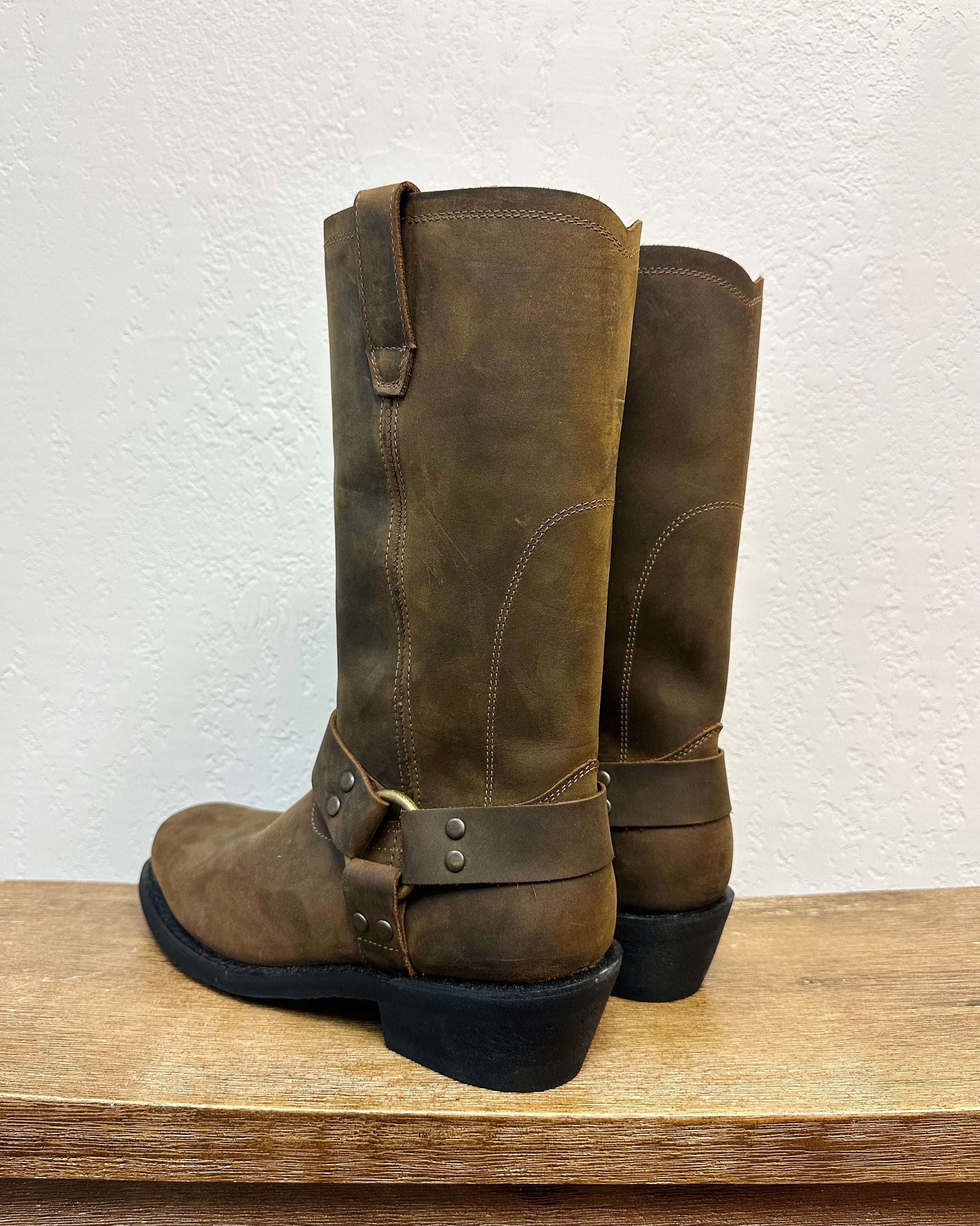 Dingo Brown Harness Boots