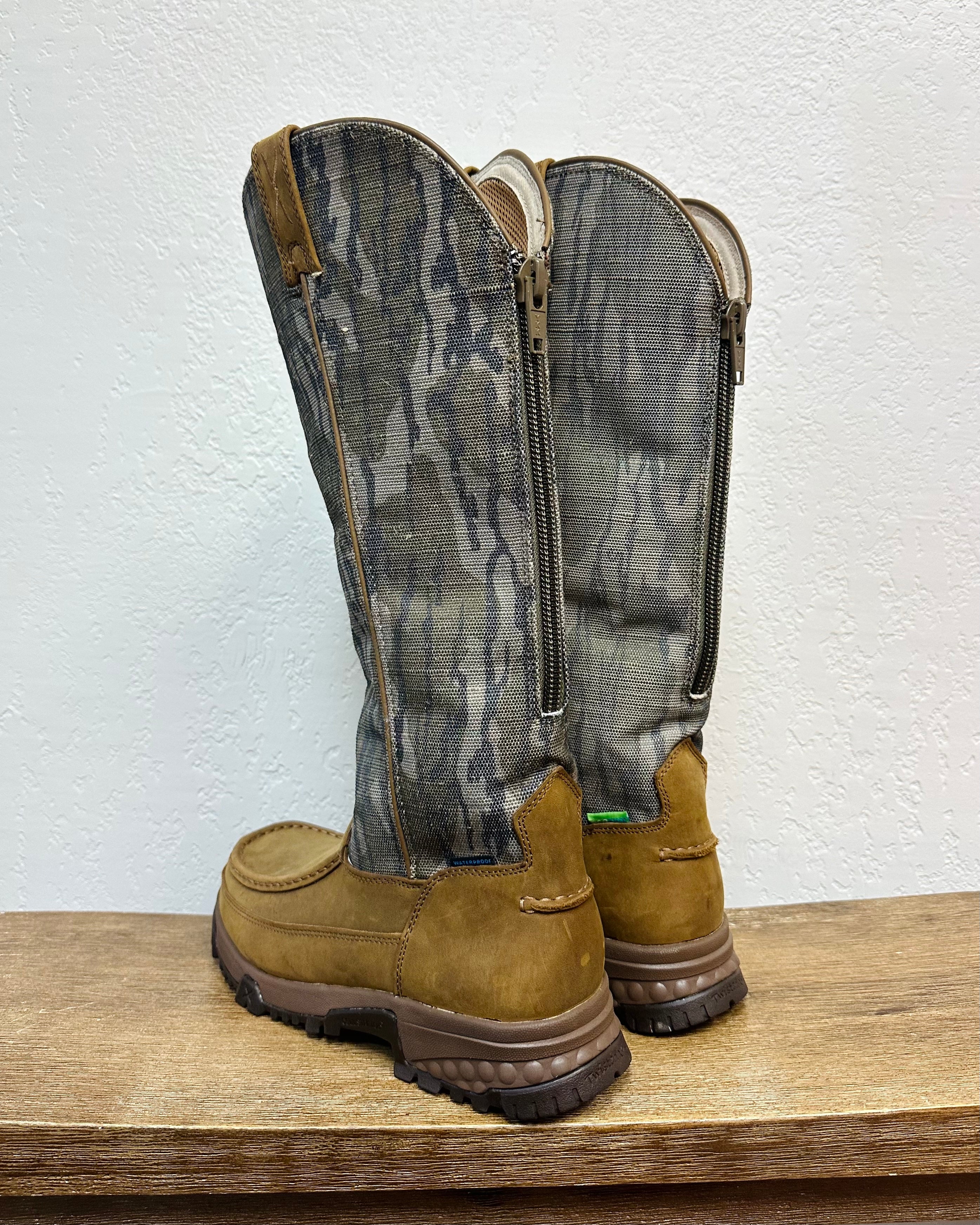 Twisted X Mossy Oak 17" Camo Snake Boot