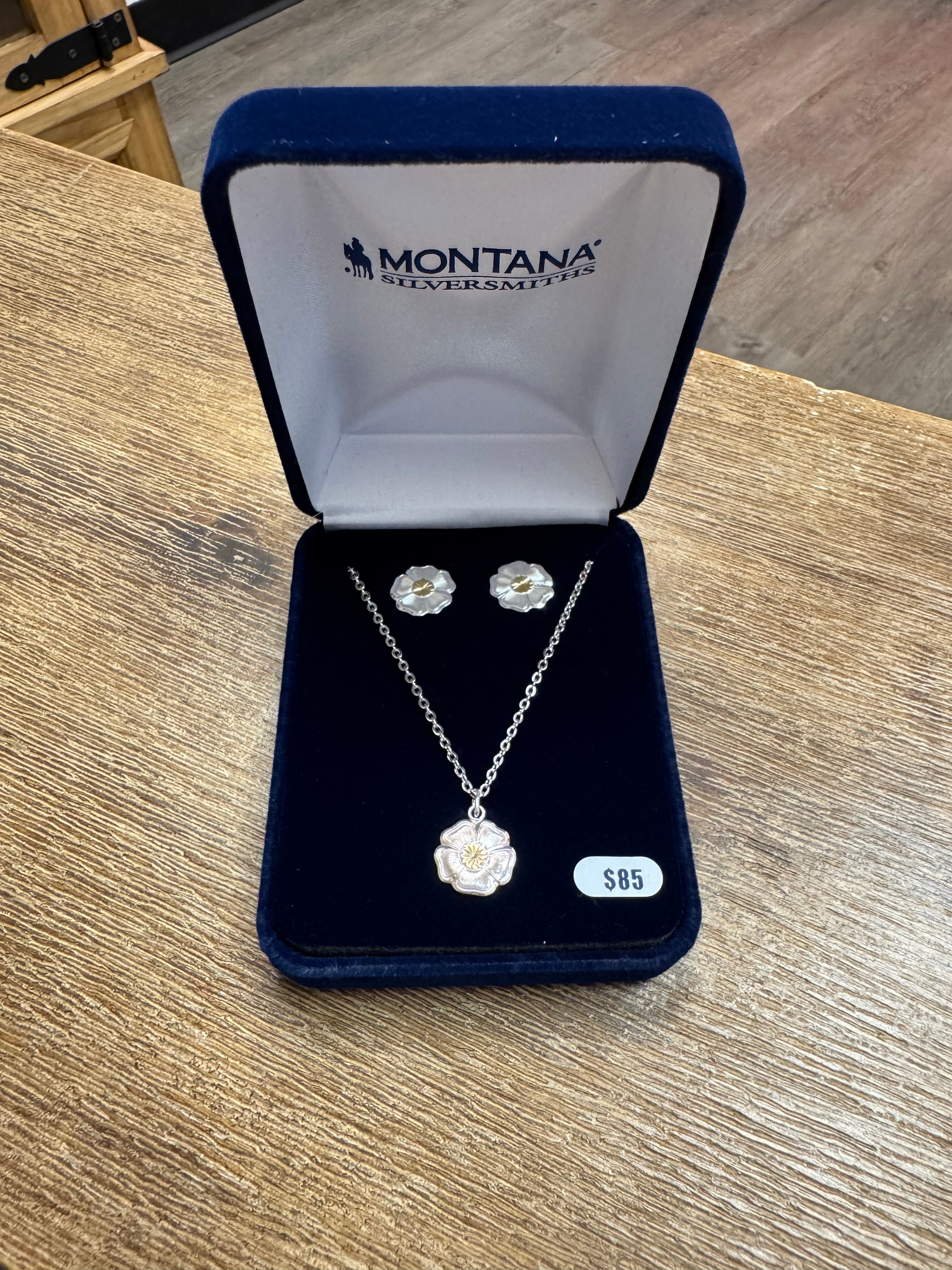 Montana Silversmith Daisy Jewelry Set